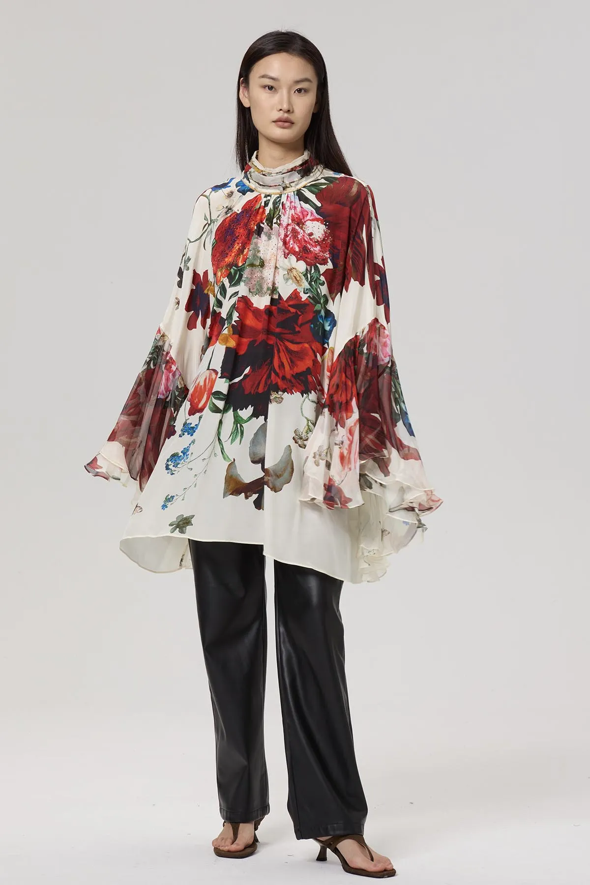 Baela Vintage Flower Print Batwing Sleeve Silk Top